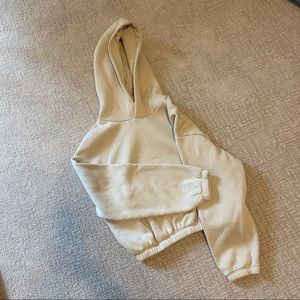 Cropped Zara Hoodie size M
